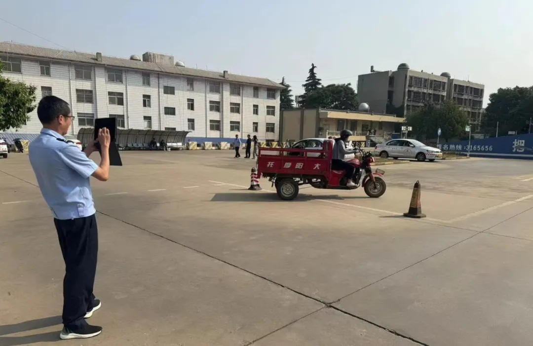 沾益摩托车下乡考试便民服务配图